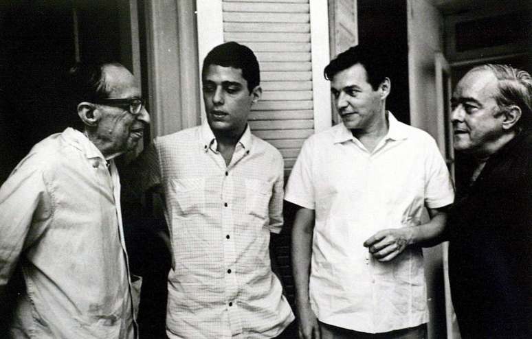 Manoel Bandeira, Chico Buarque, Tom Jobim e Vinicius de Moraes