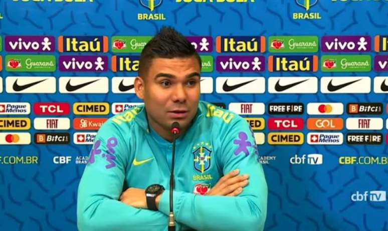 'Com a Seleção é outro estilo de jogo, outra adaptação, a concorrência é diferente', diz Casemiro sobre atacante do Real Madrid (Reprodução / CBF TV)