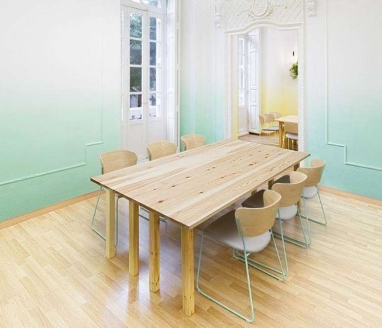 20. Papel de parede verde agua estilo ombro para sala de estar – Foto Mugutu