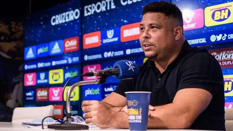 O novo dono da SAF da Raposa, Ronaldo Nazário, fez um investimento no clube, quitando débitos na FIFA-(Foto: Gustavo Aleixo/Cruzeiro)