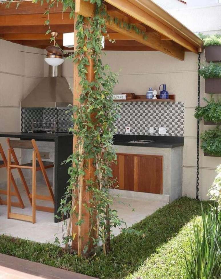 28. Decoração com jardim para cantinho do churrasco pequeno – Foto: Start Arquitetura