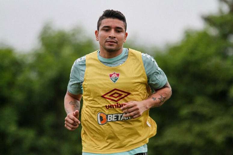 Pineida, durante treino do Fluminense no CT Carlos Castilho (Foto: Lucas Merçon/Fluminense FC)