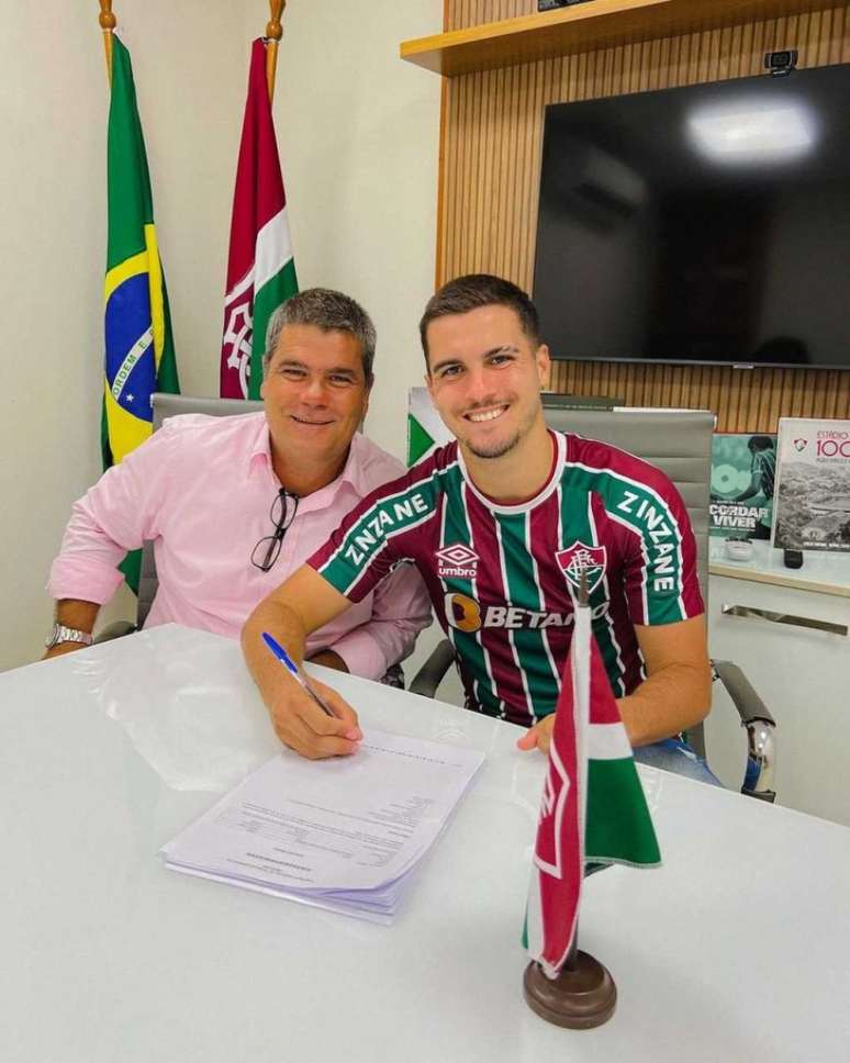 Fluminense acertou empréstimo até o fim da temporada (Divulgação/Instagram/@matheusdevellard)