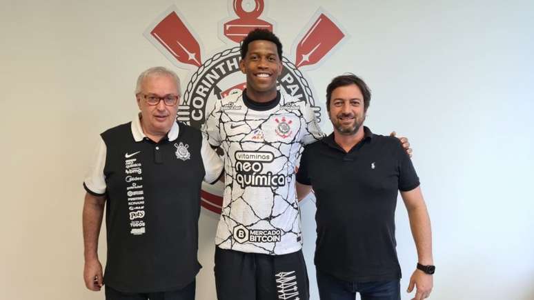 Gil segue vestindo a camisa 4 do Corinthians em 2022 (Foto: Olavo Guerra/Ag.Corinthians)