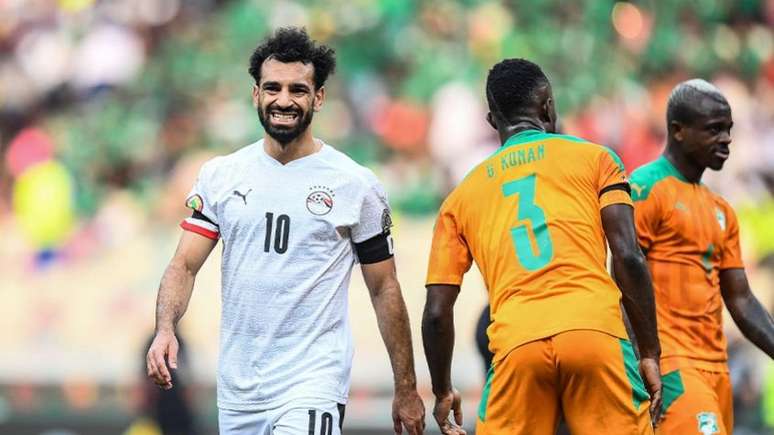 Salah converteu a última penalidade que classificou o Egito às quartas (CHARLY TRIBALLEAU / AFP)
