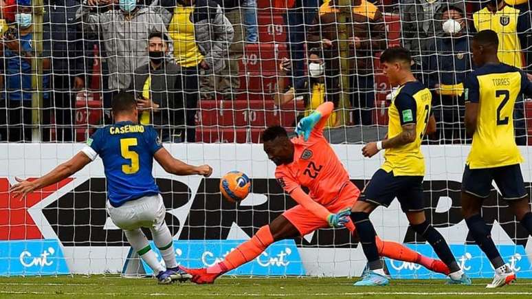 Equador e Colômbia fizeram de tudo para o gol sair, mas o placar