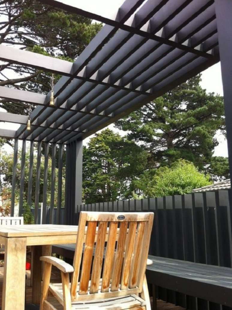 30. Pergolado de ferro para &aacute;rea externa &ndash; Foto Habitissimo