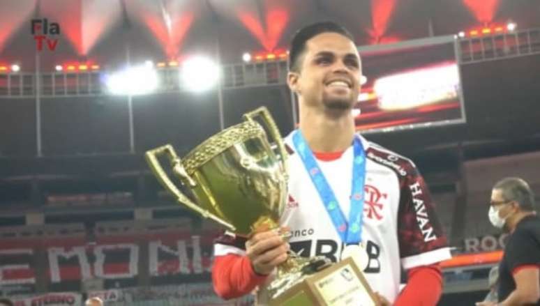 Michael foi homenageado pelo Flamengo (Foto: Reprodução/FlaTV)