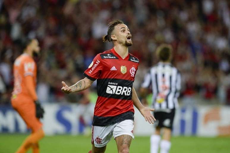 Rumo ao Al Hilal, Michael deixa o Flamengo após duas temporadas (Foto: Divulgação/Flamengo)