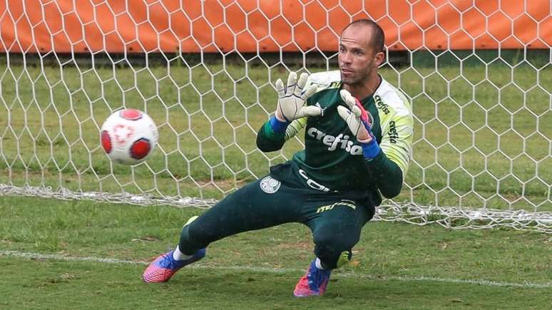 Marcelo Lomba durante treino do Verdão nesta sexta-feira, na Academia de Futebol (Foto: Cesar Greco/Palmeiras)