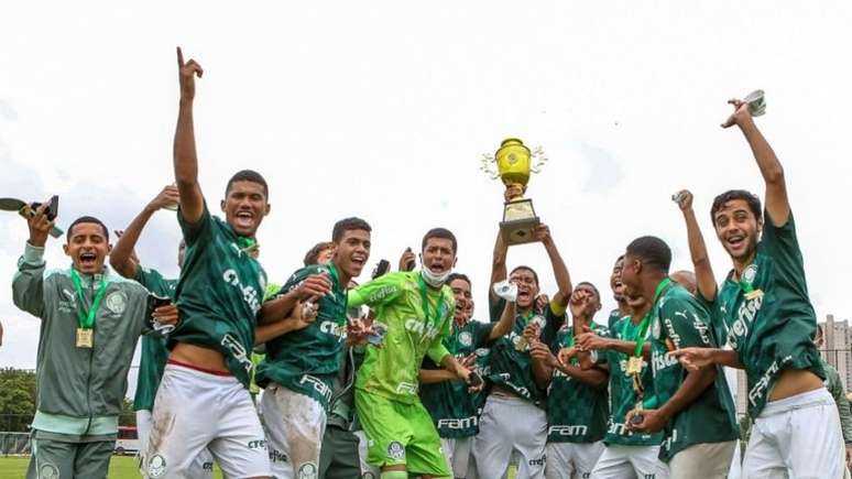 Garotos do Palmeiras faturaram mais um título para a base do clube (Foto: Fabio Menotti/Palmeiras)