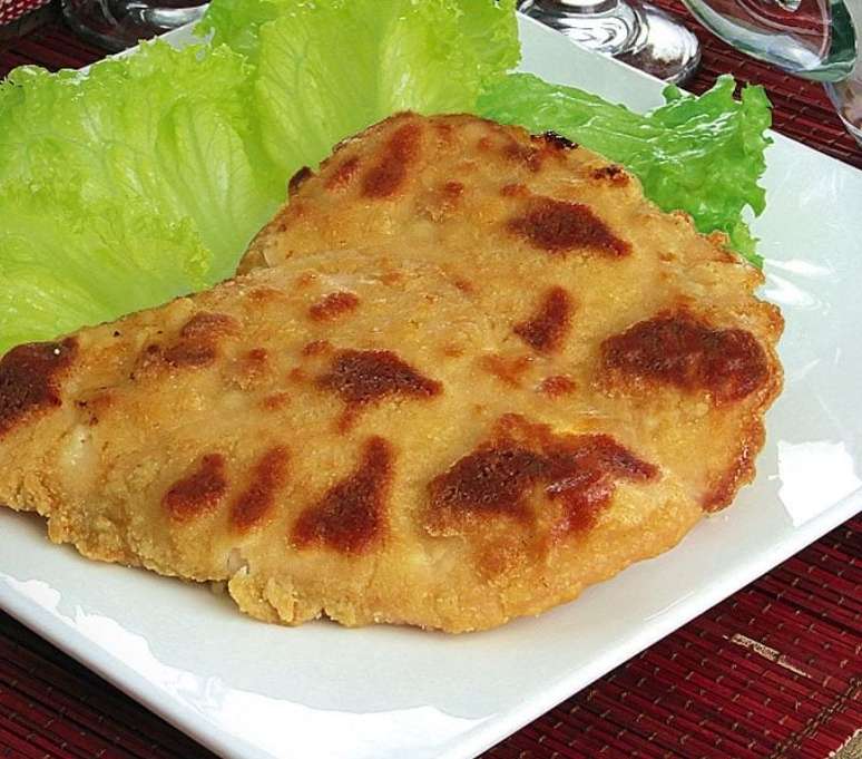 Frango à milanesa de forno (Reprodução / Guia Cozinha)