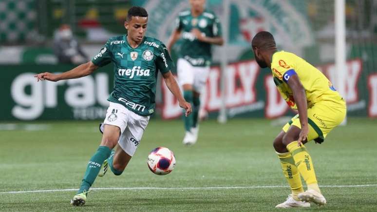 Giovani em ação pelo time profissional do Palmeiras no Paulistão do ano passado (Foto: Cesar Greco/Palmeiras)