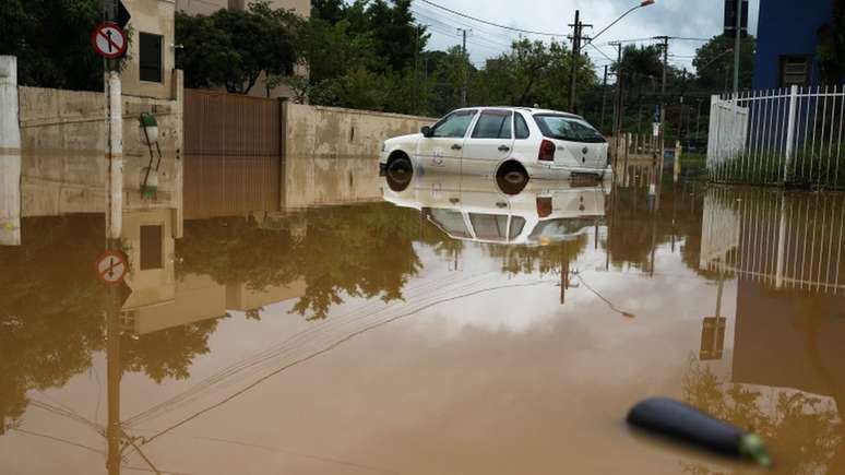 Em poucos dias, choveu a m&eacute;dia de janeiro inteiro na regi&atilde;o metropolitana de SP