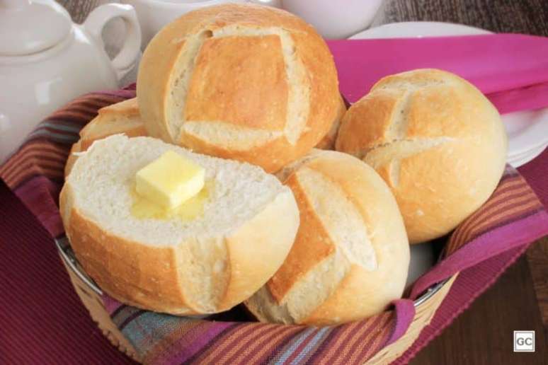 Guia da Cozinha - Pão francês bolinha fofo e delicioso