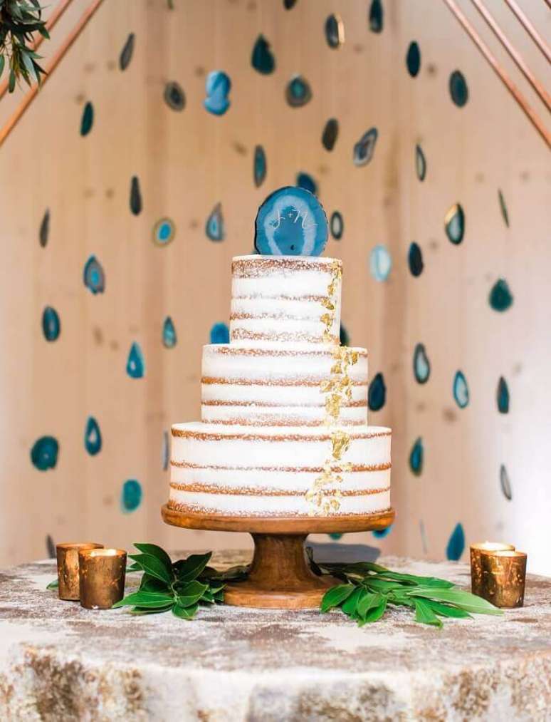 54. Bolo de casamento 3 andares com acabamento simples &ndash; Foto: Alessandro Maschio