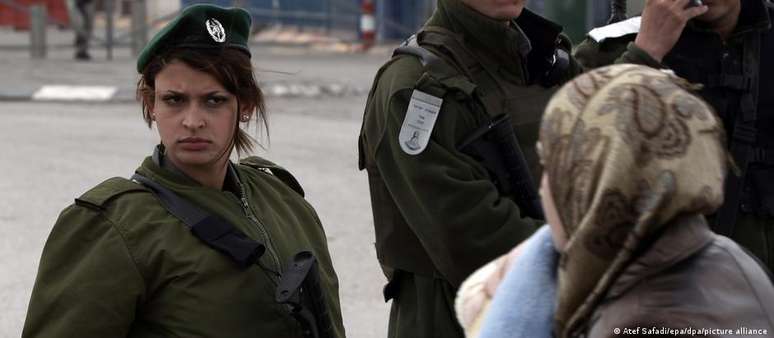 Alemanha afirma observar atentamente as quest&otilde;es de direitos humanos dos palestinos em Israel