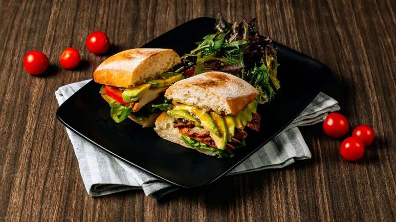 Sandu&iacute;ches s&atilde;o &oacute;timas op&ccedil;&otilde;es de receitas r&aacute;pidas e que agradam a todos