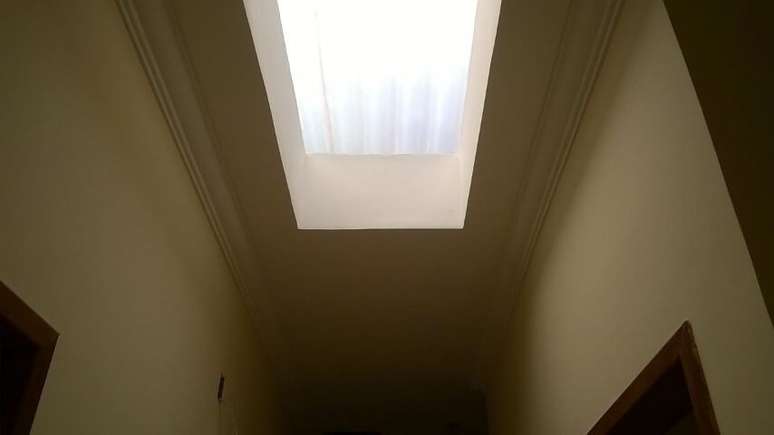 13. Claraboia sobre corredor. Projeto de Sheila Cruz