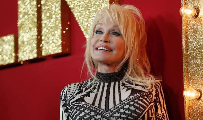 Dolly Parton durante a estreia do filme Dumplin' em Los Angeles, Califórnia
06/12/2018 REUTERS/Mario Anzuoni