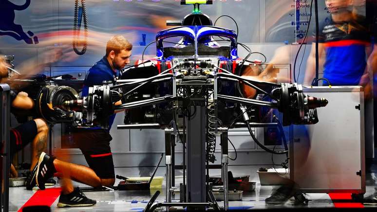 Esqueça o que você viu sobre suspensões. Aqui a Toro Rosso em 2019