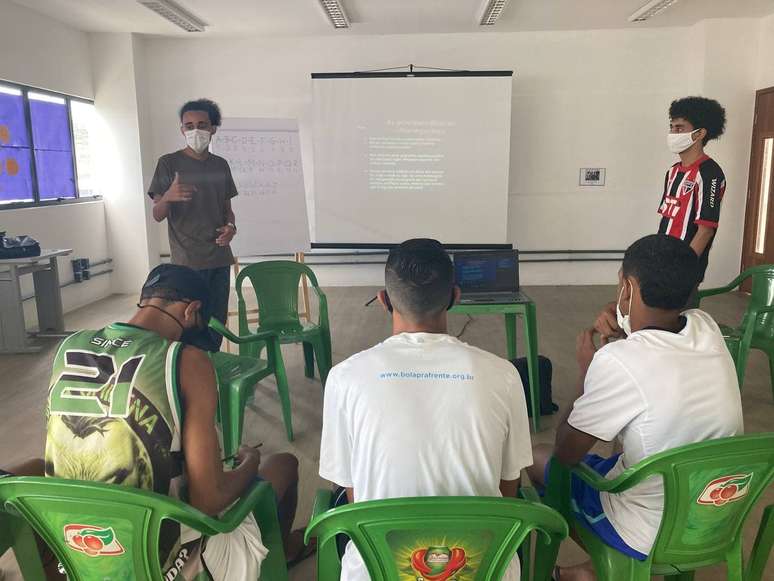 Oficina da InfoCria, em Duque de Caxias 