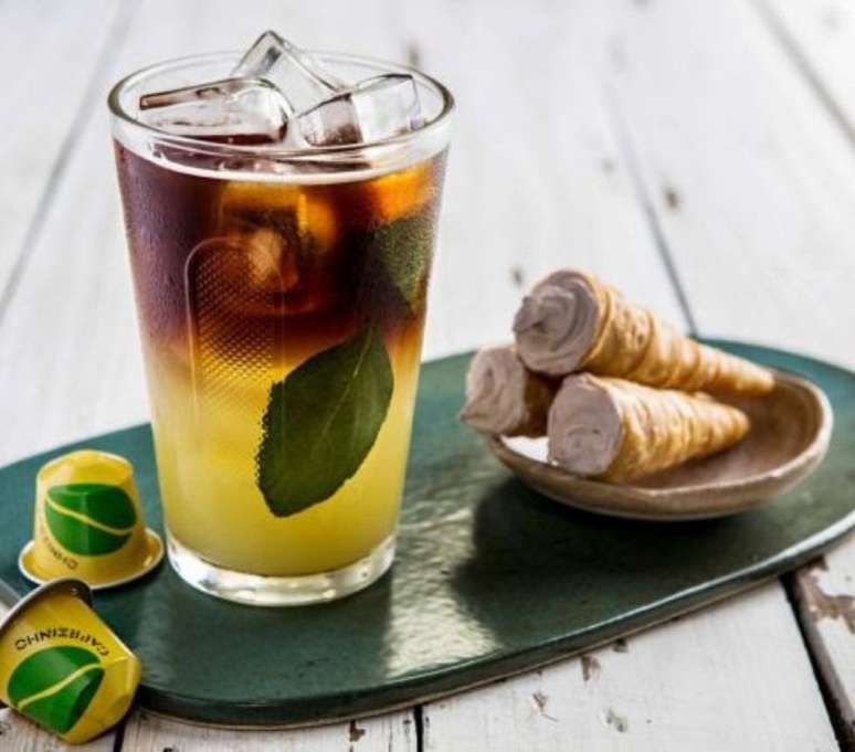 Caipirinha de caf&eacute; (Reprodu&ccedil;&atilde;o / Guia Cozinha)
