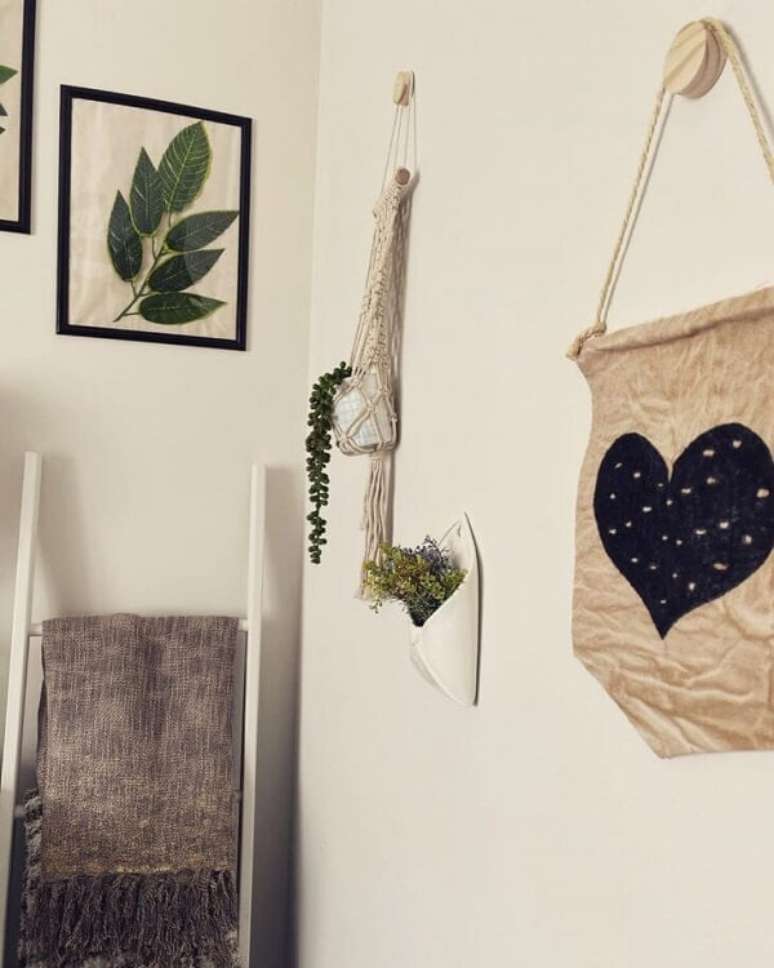 71. Suporte para plantas de macram&ecirc; parede &ndash; Foto Marjorie Ribeiro A