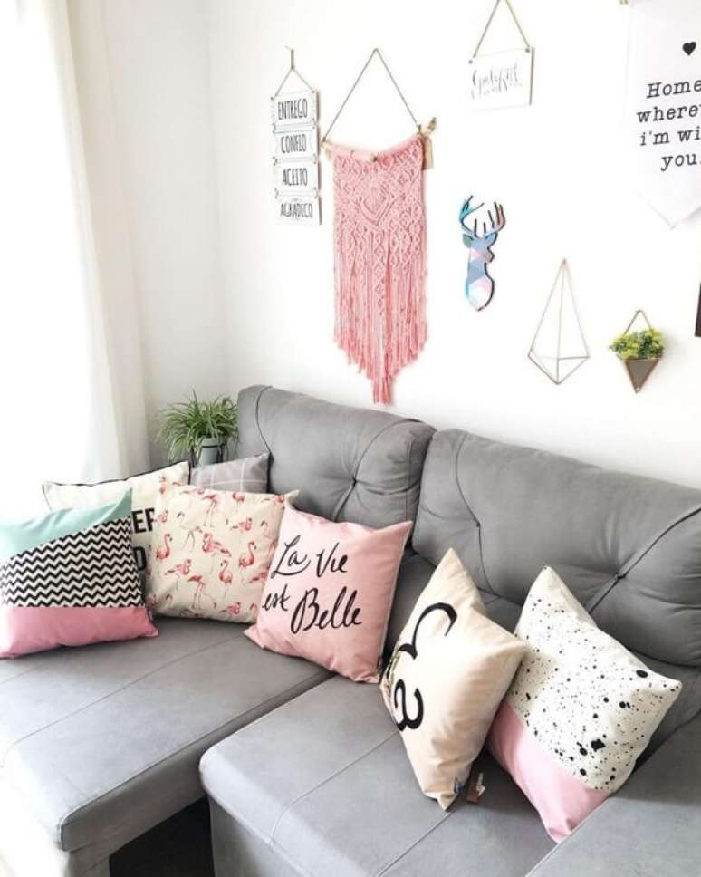 67. Sala cinza com macram&ecirc; parede rosa &ndash; Foto lar 202