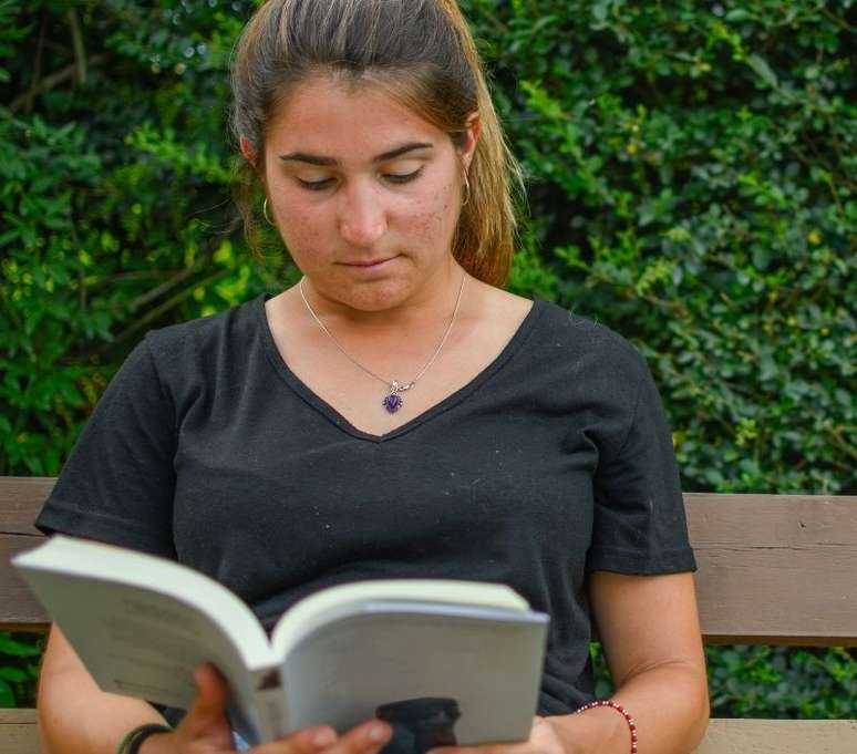 Uma leitura em comum pode abrir caminho para uma &oacute;tima conversa - Shutterstock