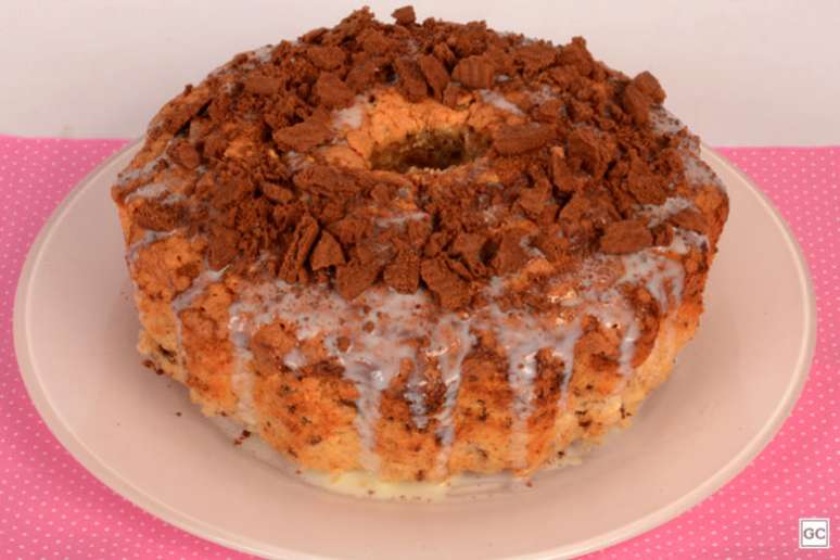 Guia da Cozinha - Receita de bolo de baunilha com cookies