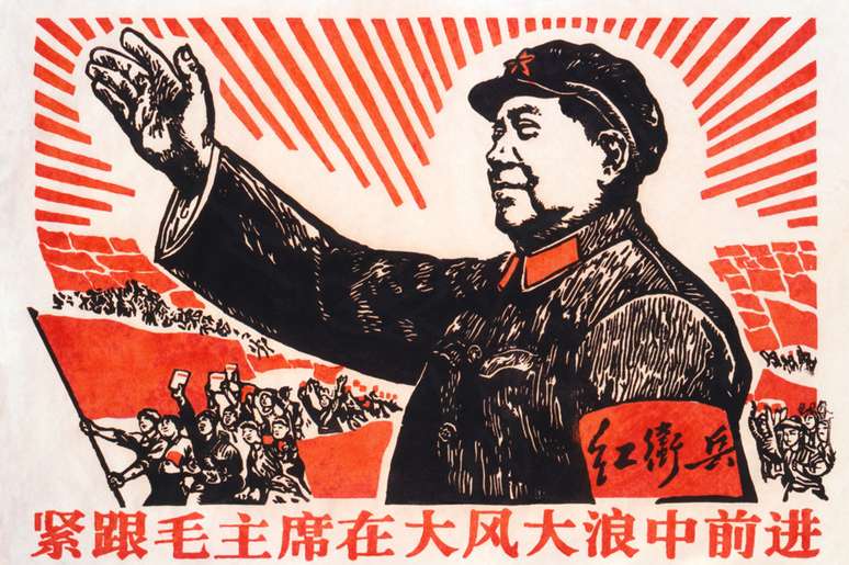 Após a morte de Mao Tsé-Tung, a China passou por um processo de abertura que permitiu o surgimento de empresas privadas - algumas se tornariam gigantes anos depois