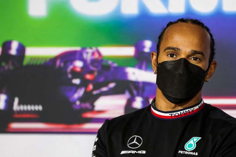 Lewis Hamilton retomou as redes sociais 