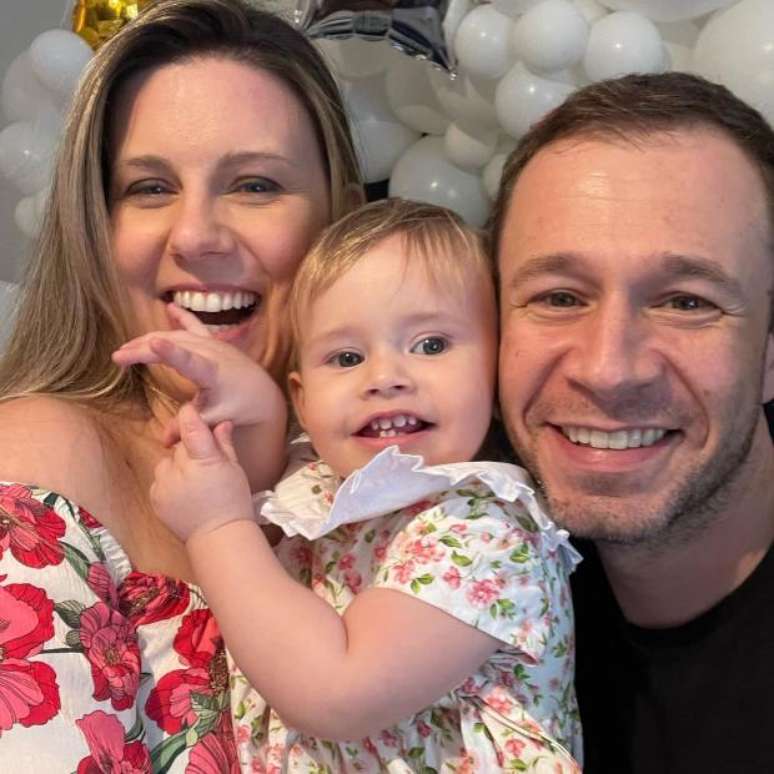 Lua, filha de Tiago Leifert e Daiana Garbin, foi diagnosticada com retinoblastoma: a importância de levar o bebê ao oftalmopediatra (Foto: Reprodução/ Instagram Daiana Gabrin)