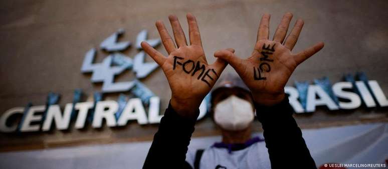 Protesto contra política econômica do governo Bolsonaro diante do Banco Central, em Brasília, em janeiro de 2022