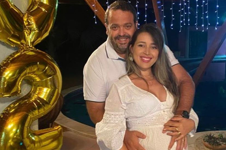 George Breu com a esposa Jéssica, que estava grávida de nove meses