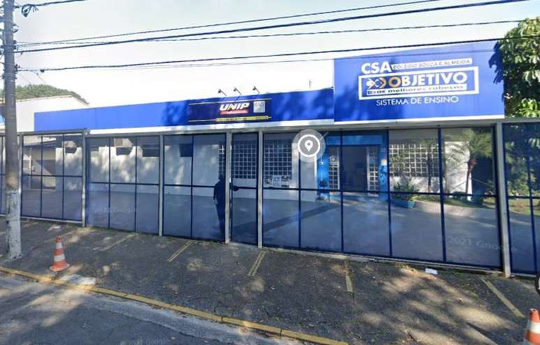 Fachada da escola onde o acidente durante aula de Química ocorreu. Escola fica localizada no bairro Vila Sônia, zona Oeste de São Paulo