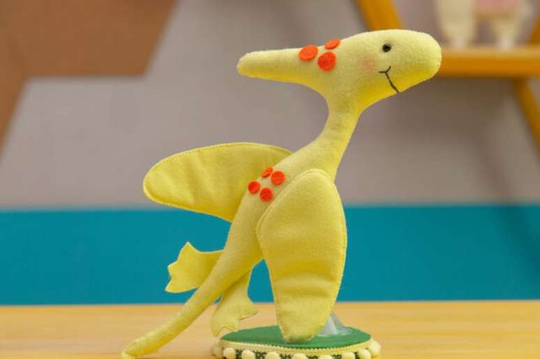 25. Os dinossauros despertam o lado l&uacute;dico das crian&ccedil;as. Fonte: Escola de Feltro