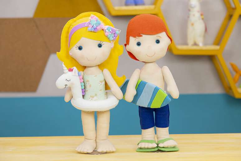 30. N&atilde;o se esque&ccedil;a da boia e da prancha de surf. Fonte: Escola de Feltro