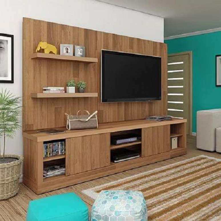 29. Rack minimalista de madeira com painel &ndash; Foto Submarino