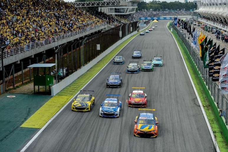 Stock Car começa a temporada 2022 em Interlagos 