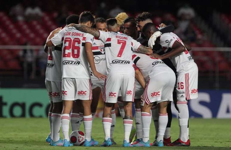 São Paulo somou 46 cruzamentos na área do Santo André (Foto: Rubens Chiri / São Paulo)