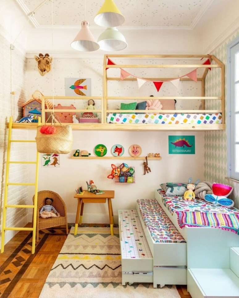 14. Quarto infantil com cama no alto – Foto Hana Lerner Arquitetura