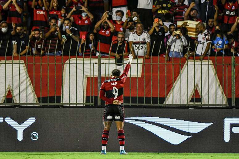 Gabigol celebra gol marcado contra o Audax nesta quinta-feira, 10 