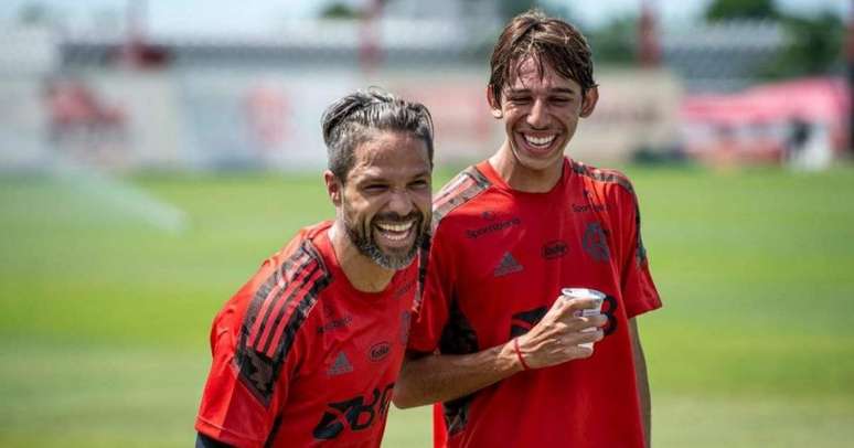 Torcida do Flamengo canta Palmeiras não tem mundial 