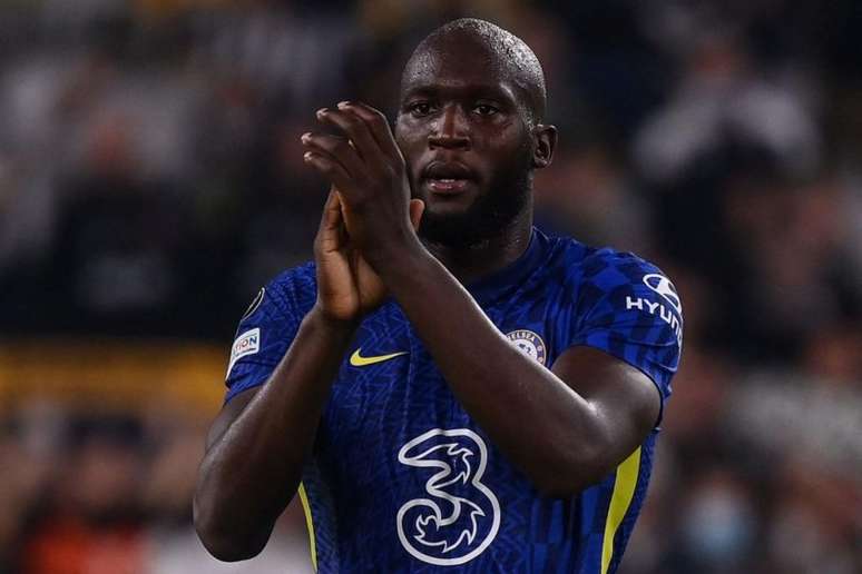 Lukaku é o centroavante titular do Chelsea (Foto: MARCO BERTORELLO/AFP)