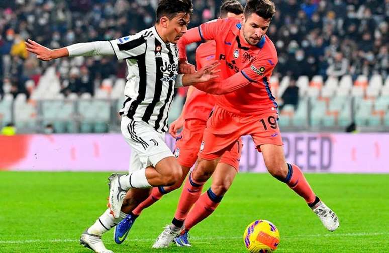 Atalanta e Juventus disputam vaga no G-4 (Foto: Isabella BONOTTO / AFP)