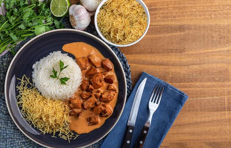 Estrogonofe, um prato russo, caiu no gosto popular brasileiro