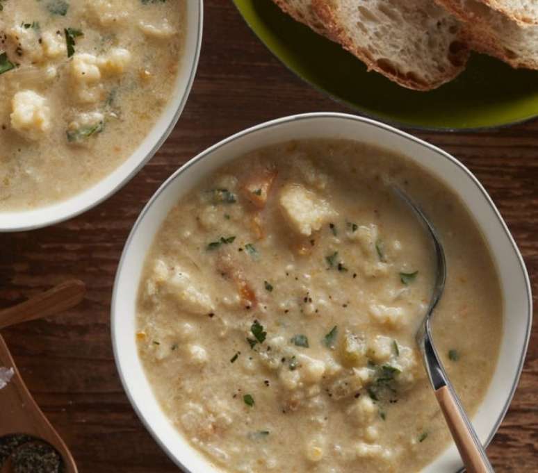 Sopa cremosa de couve-flor (Reprodução / Guia Cozinha)