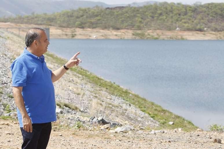 Legenda: Ministro do Desenvolvimento Regional, Rogério Marinho, em vistoria das obras de três barragens que compõem o Projeto de Integração do Rio São Francisco na Paraíba.